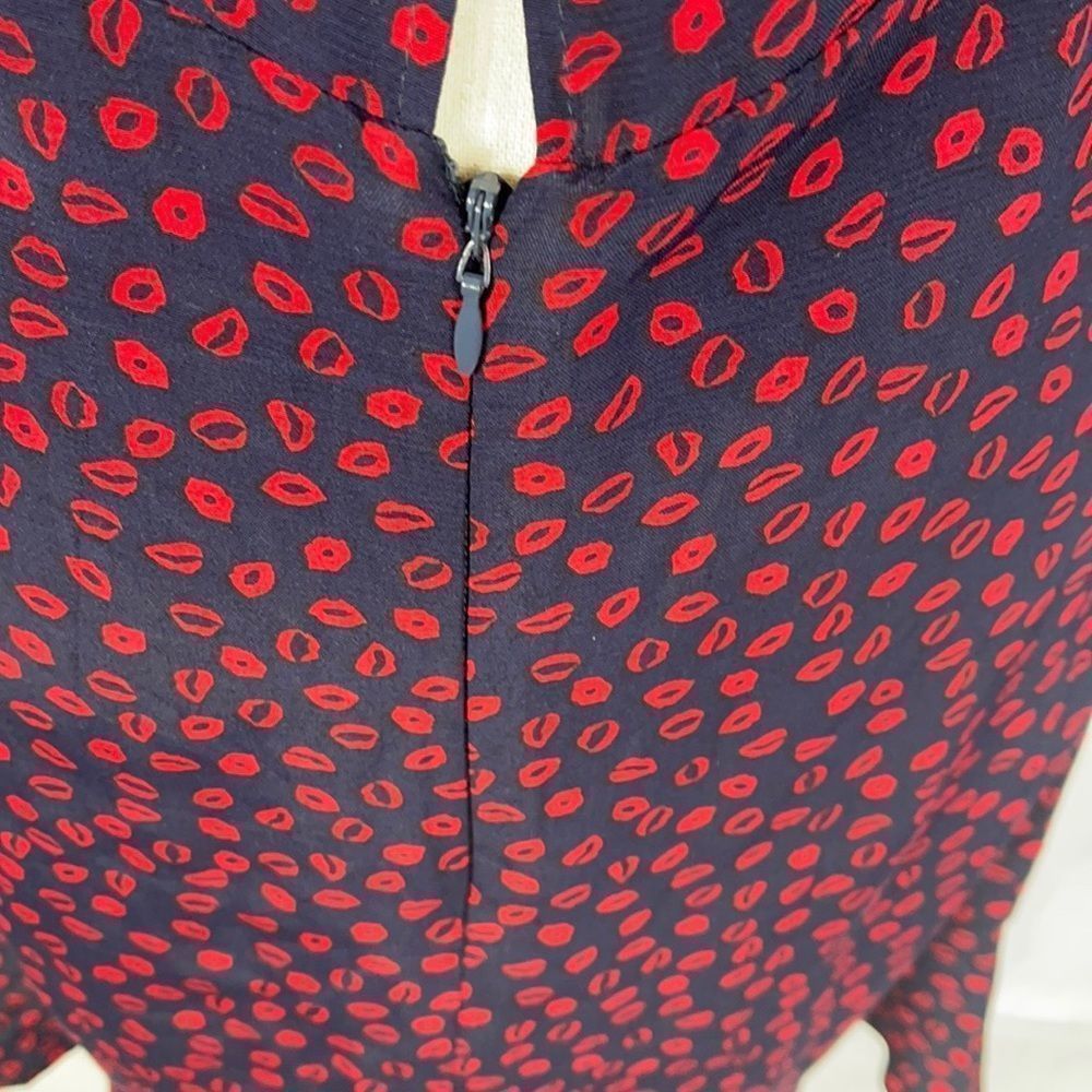 TOPSHOP LIP PRINT MINI DRESS - Picture 12 of 14
